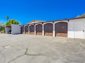 16555 Caminito Vecinos 39, San Diego CA 92128