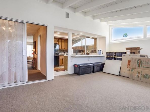 16555 Caminito Vecinos 39, San Diego CA 92128