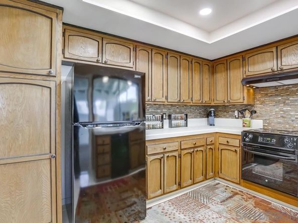 16555 Caminito Vecinos 39, San Diego CA 92128