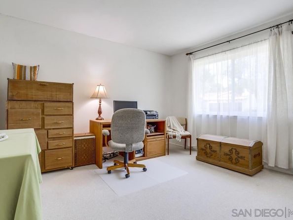 16555 Caminito Vecinos 39, San Diego CA 92128