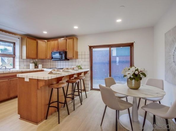 2068 Guizot St, San Diego CA 92107