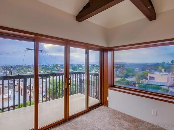 2068 Guizot St, San Diego CA 92107