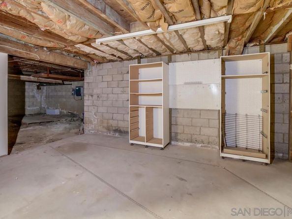 2068 Guizot St, San Diego CA 92107