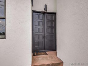 2068 Guizot St, San Diego CA 92107