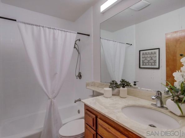 2068 Guizot St, San Diego CA 92107