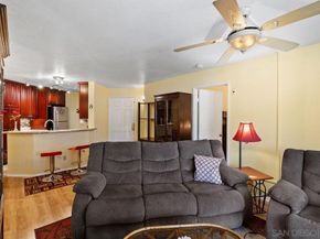 7263 Camino Degrazia 33, San Diego CA 92111