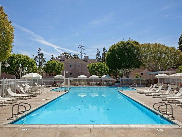 7263 Camino Degrazia 33, San Diego CA 92111