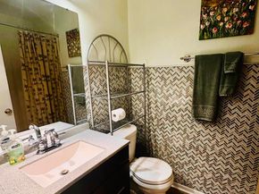 7263 Camino Degrazia 33, San Diego CA 92111