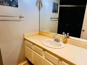 7263 Camino Degrazia 33, San Diego CA 92111