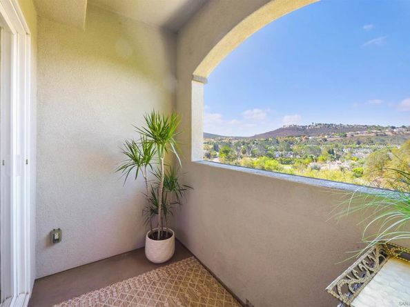 2533 Antlers Way, San Marcos CA 92078