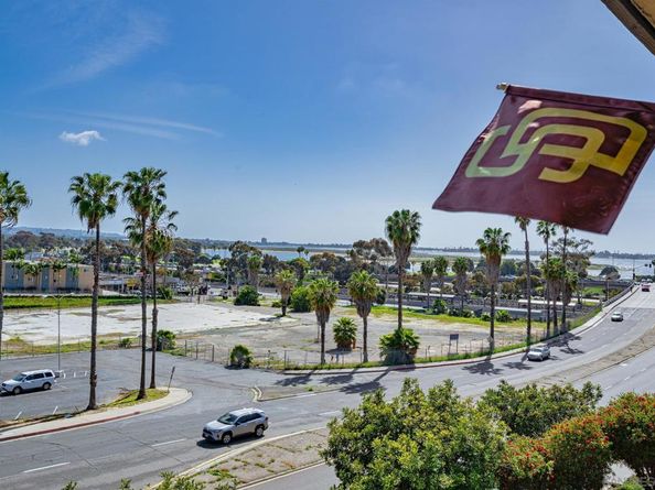 2540 Clairemont Dr 307, San Diego CA 92117