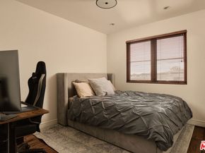 908 17th Street 8, Santa Monica CA 90403