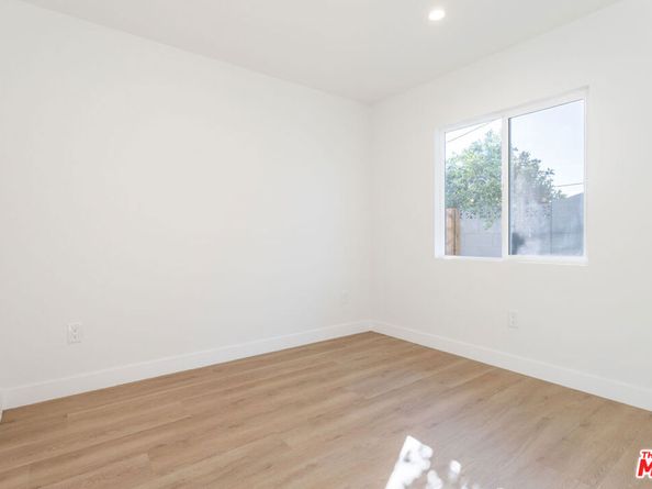 14365 Berg Street, Sylmar CA 91342