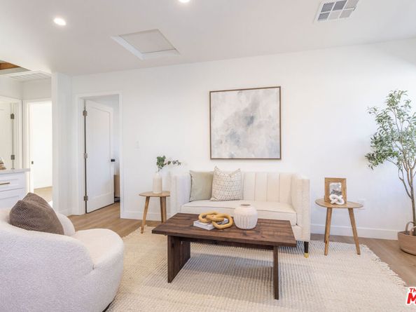 14365 Berg Street, Sylmar CA 91342