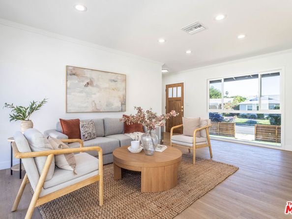 14365 Berg Street, Sylmar CA 91342