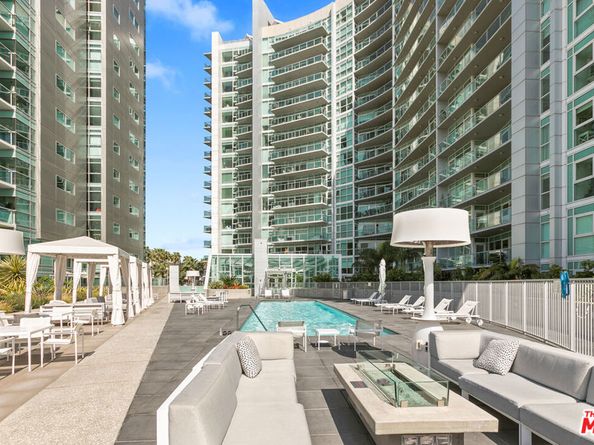 13600 Marina Pointe Drive 602, Marina Del Rey CA 90292
