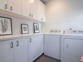 501 N Cahuenga Boulevard, Los Angeles CA 90004