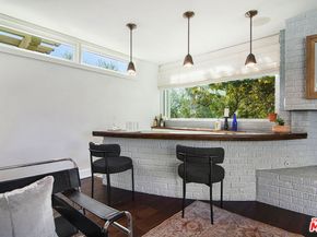 501 N Cahuenga Boulevard, Los Angeles CA 90004