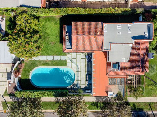 501 N Cahuenga Boulevard, Los Angeles CA 90004