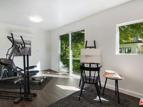 501 N Cahuenga Boulevard, Los Angeles CA 90004