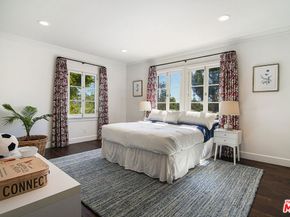 501 N Cahuenga Boulevard, Los Angeles CA 90004