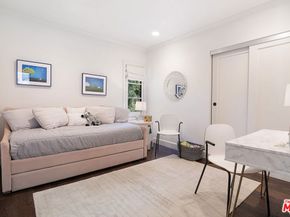 501 N Cahuenga Boulevard, Los Angeles CA 90004