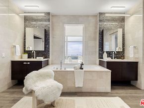 900 W Olympic Boulevard 47G, Los Angeles CA 90015