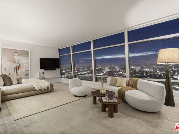 900 W Olympic Boulevard 47G, Los Angeles CA 90015