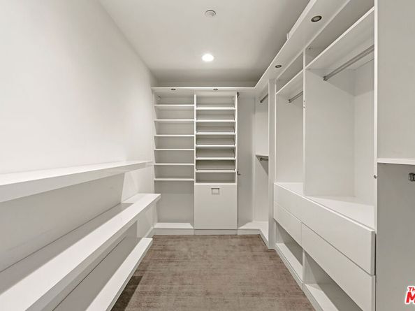 900 W Olympic Boulevard 47G, Los Angeles CA 90015