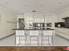 900 W Olympic Boulevard 47G, Los Angeles CA 90015