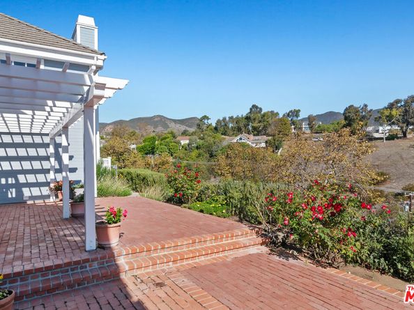 6080 Merritt Drive, Malibu CA 90265