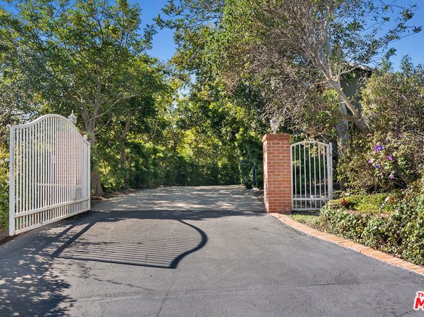 6080 Merritt Drive, Malibu CA 90265