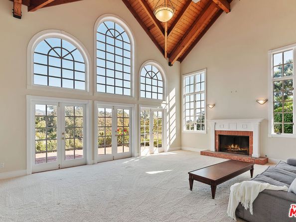 6080 Merritt Drive, Malibu CA 90265