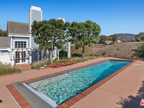 6080 Merritt Drive, Malibu CA 90265