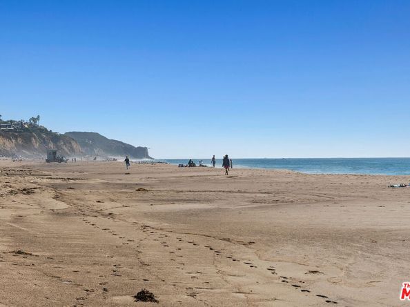 6080 Merritt Drive, Malibu CA 90265