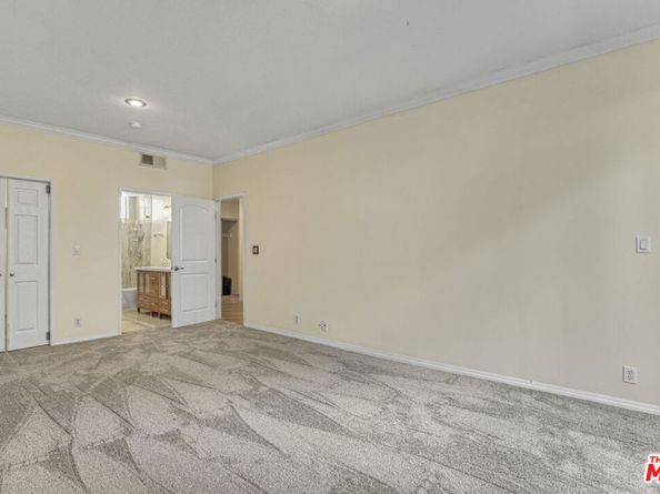 13331 Moorpark Street 233, Sherman Oaks CA 91423