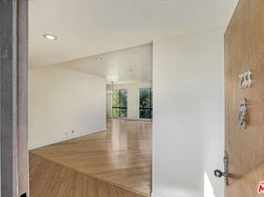 13331 Moorpark Street 233, Sherman Oaks CA 91423