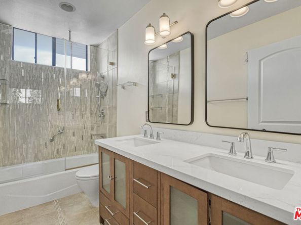 13331 Moorpark Street 233, Sherman Oaks CA 91423