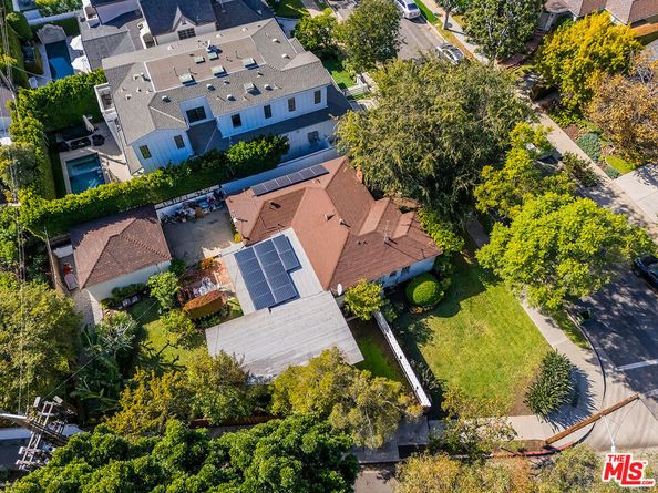 11332 Chenault Street, Los Angeles CA 90049