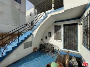 2629 S Garth Avenue, Los Angeles CA 90034