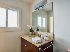 9633 Highridge Drive, Beverly Hills CA 90210