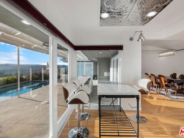 9633 Highridge Drive, Beverly Hills CA 90210