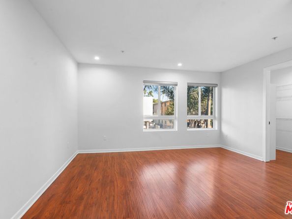 1401 S St Andrews Place 201, Los Angeles CA 90019