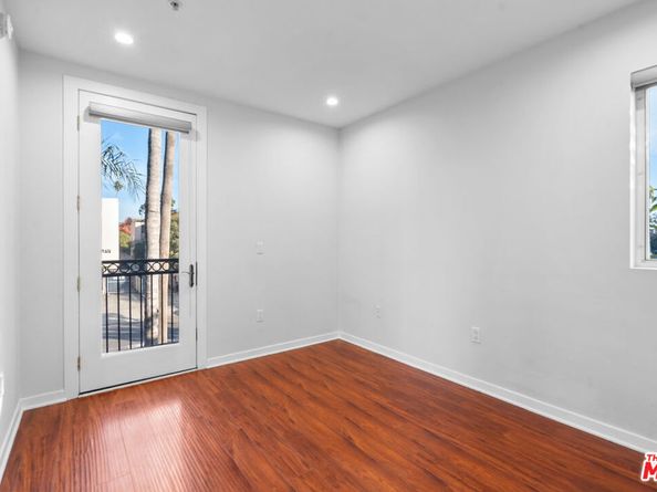 1401 S St Andrews Place 201, Los Angeles CA 90019