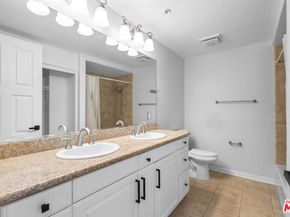 1401 S St Andrews Place 201, Los Angeles CA 90019