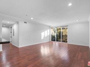 1401 S St Andrews Place 201, Los Angeles CA 90019