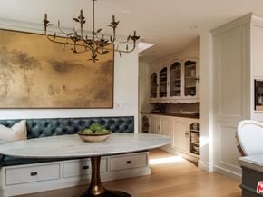 18875 Pasadero Drive, Tarzana CA 91356