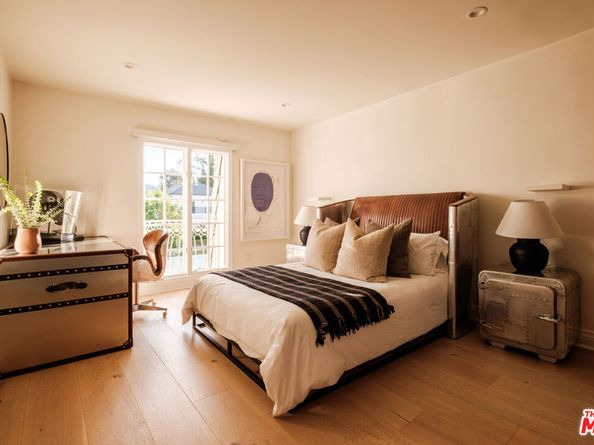 18875 Pasadero Drive, Tarzana CA 91356