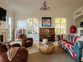 18875 Pasadero Drive, Tarzana CA 91356