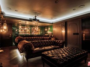 18875 Pasadero Drive, Tarzana CA 91356